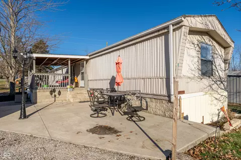 3675 Kensington Sq, North Vernon, IN 47265