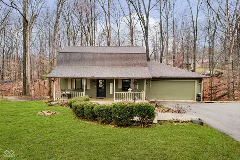 1850 White Oak Ln W, Martinsville, IN 46151