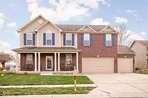 165 Warrington Dr, Pittsboro, IN 46167