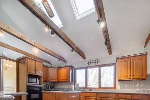 Kitchen - 7984 Oak Hill Dr, Plainfield, IN 46168 photo 3 of 3