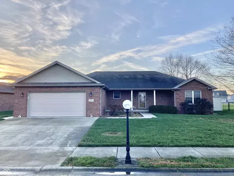6975 Lydia Ln, Seymour, IN 47274