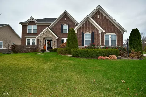 10566 Morningtide Cir, Fishers, IN 46038