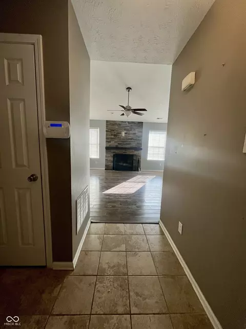 Entry Way - 471 E Pine Ridge Dr, Westfield, IN 46074 photo 1 of 2