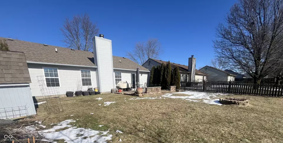 Exterior - 471 E Pine Ridge Dr, Westfield, IN 46074 photo 7 of 8