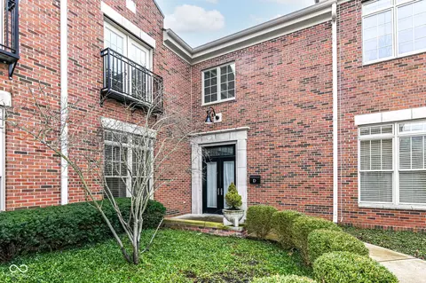 6471 Meridian Pkwy #D, Indianapolis, IN 46220