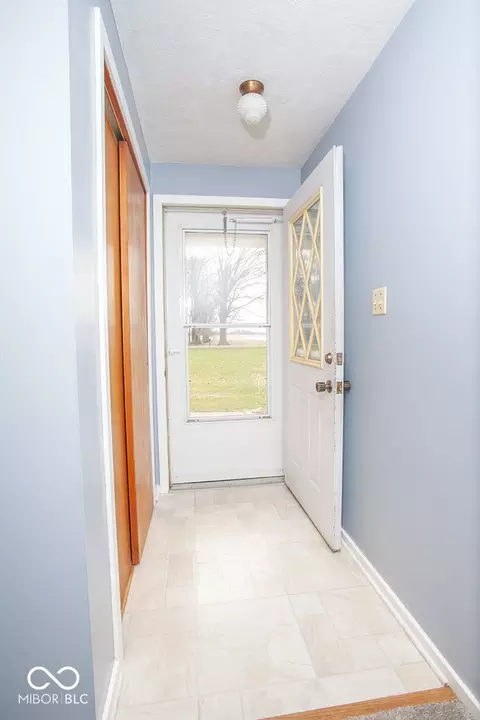 Entry Way - 1892 W 1000 S, Pendleton, IN 46064 photo 1 of 2