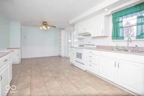 Kitchen - 1892 W 1000 S, Pendleton, IN 46064 photo 3 of 3