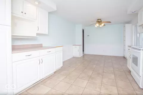 Kitchen - 1892 W 1000 S, Pendleton, IN 46064 photo 2 of 3