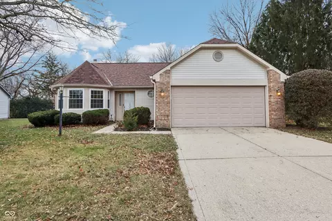 5415 Old Barn Dr, Indianapolis, IN 46268