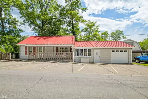 100 N Jefferson St, Nashville, IN 47448