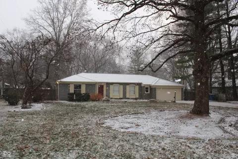 125 E 84th St, Indianapolis, IN 46240
