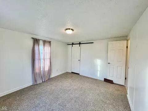 631 Della Rd, Columbus, IN 47203 photo 19