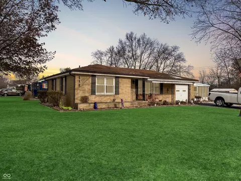 112 S Coventry Dr, Anderson, IN 46012