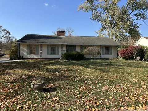 2602 Lafayette Ave, Columbus, IN 47201