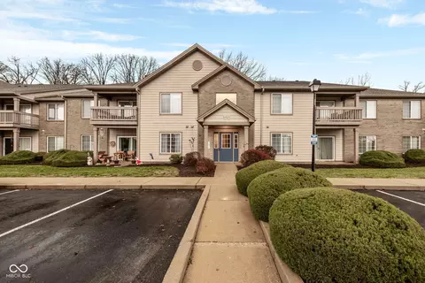 9820 Legends Creek Dr #208, Indianapolis, IN 46229
