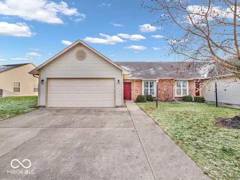 511 Woodberry Dr, Danville, IN 46122