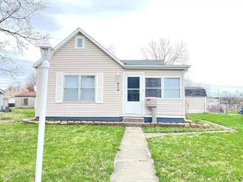 810 W 2nd St, Anderson, IN 46016