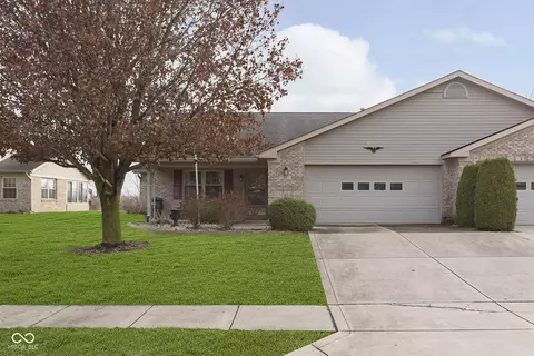 397 Camellia Ln, Bargersville, IN 46106
