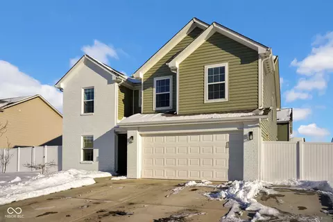 4665 Willowbrook Dr, Columbus, IN 47203