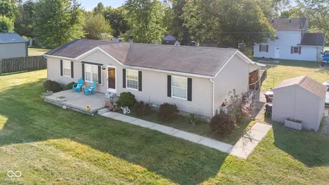 2745 N Easy St, Scottsburg, IN 47170