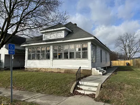 1008 W 2nd St, Anderson, IN 46016