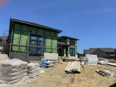3835 Holliday Farms Blvd, Zionsville, IN 46077