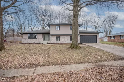 621 Mellowood Dr, Indianapolis, IN 46217