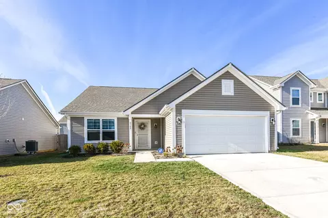 4702 Amber Wood Ln, Indianapolis, IN 46235