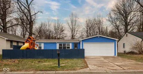 3831 Ireland Dr, Indianapolis, IN 46235