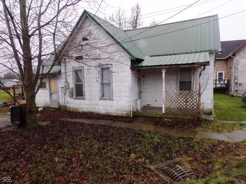 35 Hayden Pike, North Vernon, IN 47265