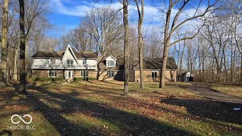 9156 Yvette Dr, Avon, IN 46123