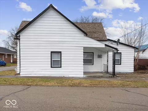 611 Center St, Shelbyville, IN 46176