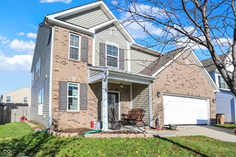 2082 Shadow Creek Blvd, Columbus, IN 47201