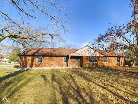 2604 Albert St, Anderson, IN 46012