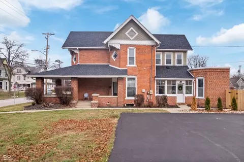 321 N State St, Greenfield, IN 46140