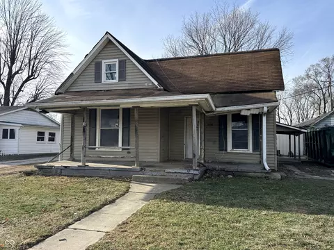 302 S Main St, Fillmore, IN 46128