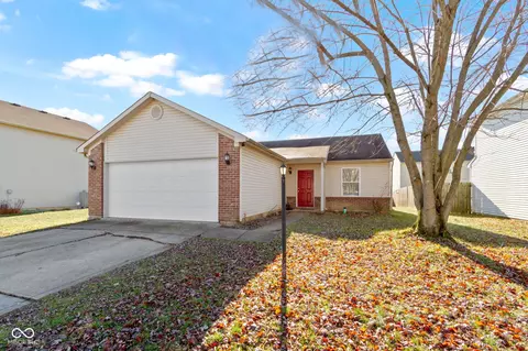 11121 Waterfield Ln, Indianapolis, IN 46235