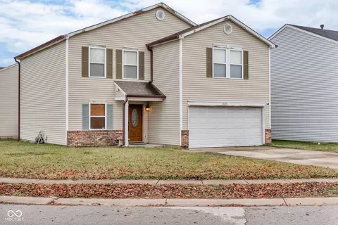 2127 Summer Breeze Way, Greenwood, IN 46143