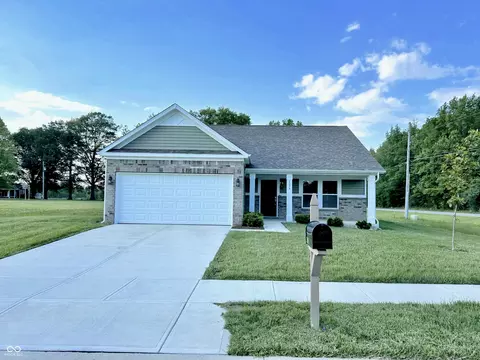 2054 Heron Dr, Seymour, IN 47274