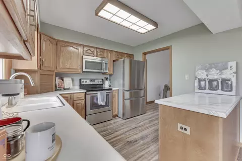 Kitchen - 4208 Epler Ave, Indianapolis, IN 46237 photo 2 of 4