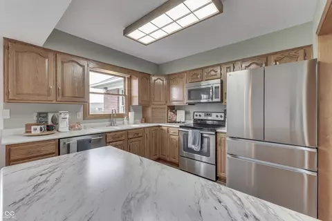 Kitchen - 4208 Epler Ave, Indianapolis, IN 46237 photo 3 of 4
