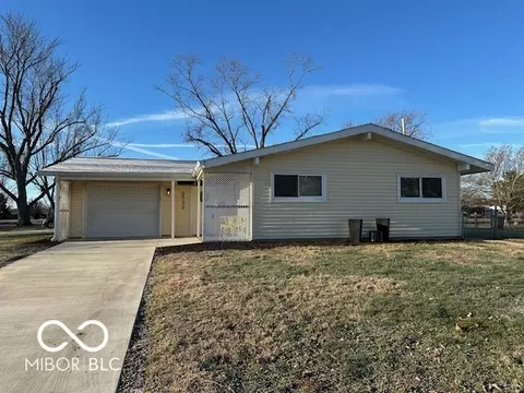 2732 Desoto Way, Columbus, IN 47203