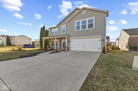 9549 W Quarter Moon Dr, Pendleton, IN 46064 photo 3