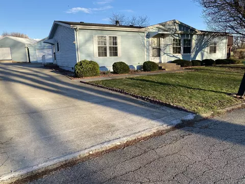 108 Harlan Ave, Covington, IN 47932 photo 3