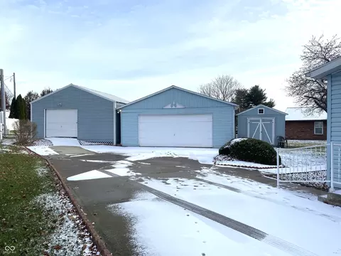 108 Harlan Ave, Covington, IN 47932 photo 4