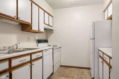 3230 John Hinkle Pl #3, Bloomington, IN 47408 photo 9