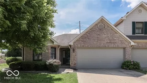 803 Jordan Dr, Greenwood, IN 46143