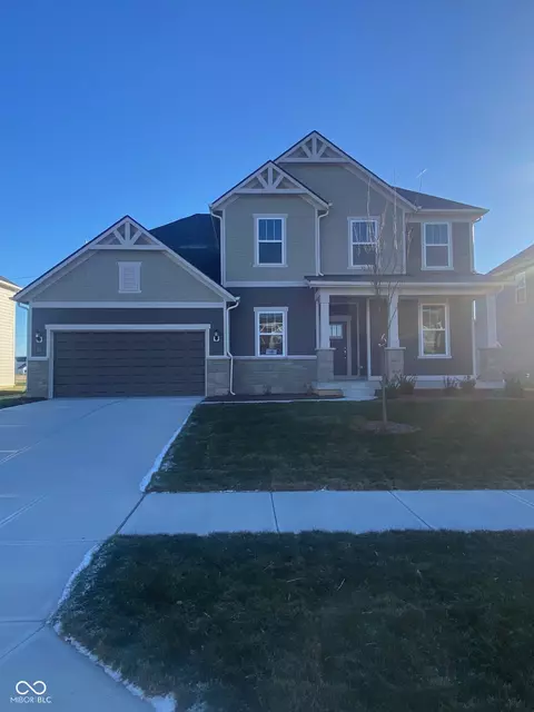 3851 Morgan Ln, Zionsville, IN 46077
