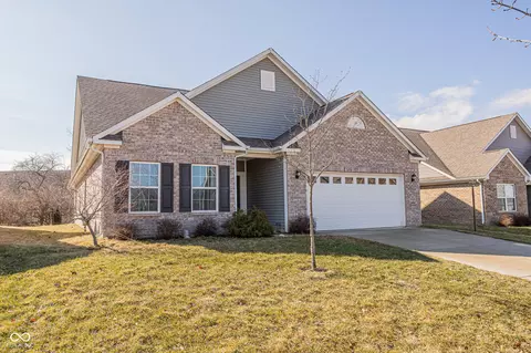 5677 Starla Ln, Plainfield, IN 46168