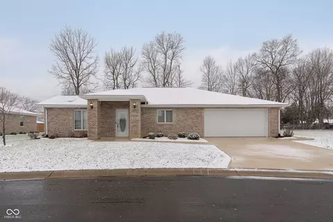 111 Independence Ave, Anderson, IN 46012